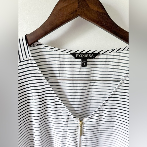 Express Striped Button Up Top - Picture 2 of 4